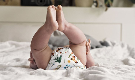 Windel mit einer Tasche IN THE GROWTH 5-15kg - Klettverschluss
